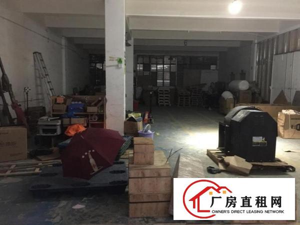
		吉华路边坂田天虹对面1楼分租500平方左右
	