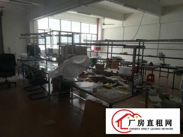 
		华为附近小面积厂房100平200平500平等出租
	