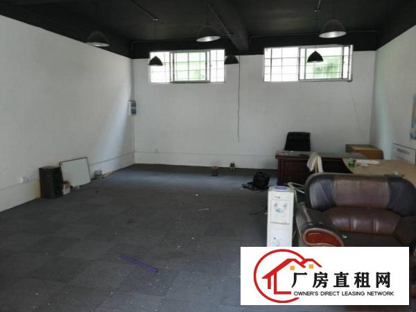 
		小加工仓库等行业100.200.300平出租
	