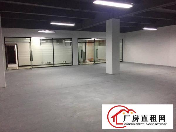 
		5号环中线地铁口电商园100平至1088平业主出租
	