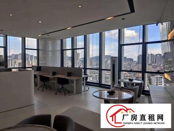 
		中浩新城现在来就送3个月的免租期66平方起租
	