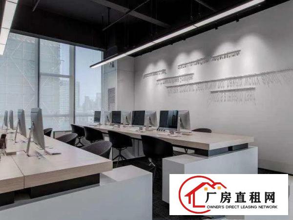 
		中浩新城现在来就送3个月的免租期66平方起租
	