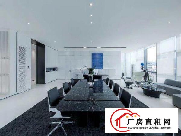 
		中浩新城现在来就送3个月的免租期66平方起租
	
