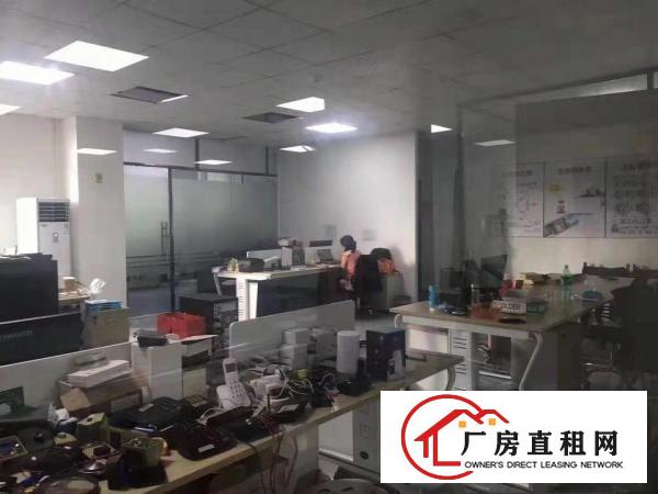 
		江灏工业园精装修厂房450平，电商办公仓库
	