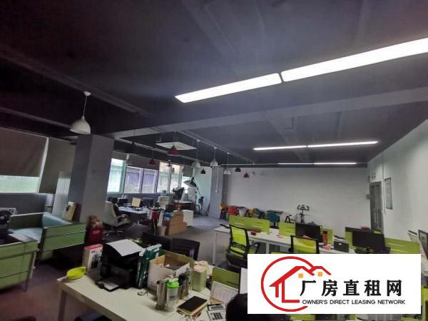 
		龙壁工业区精装修厂房400平招租，拎包入住
	