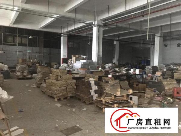 
		坂田独院一楼2100平，可分租，白菜价，适合各行各业！
	