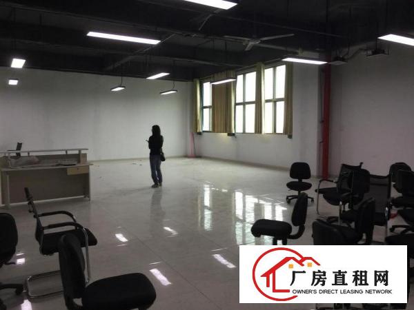 
		杨美坂田五和地铁口带装修办公厂房仓库出租
	