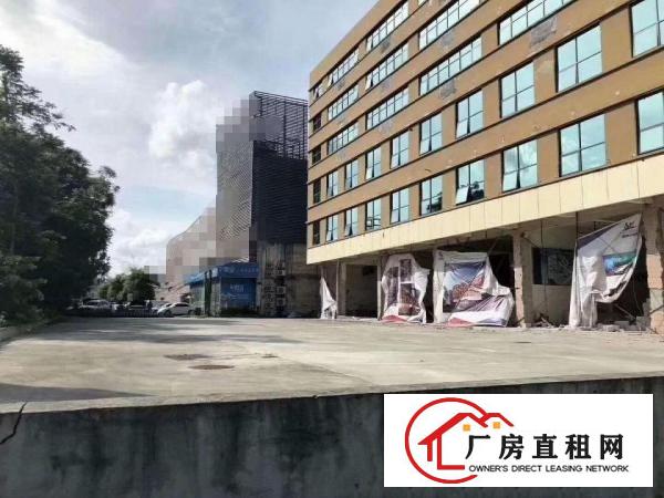 
		坂田主干道边红本厂10000平方可做培训学校4S店公司部
	