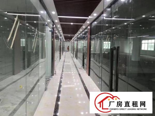 
		布龙路杨美地铁口格泰隆工业园2230平米带装修出租（可分租）
	