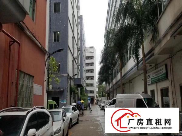 
		布龙路杨美地铁口格泰隆工业园2230平米带装修出租（可分租）
	