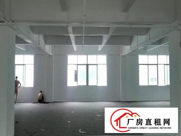 
		布龙路杨美地铁口格泰隆工业园2230平米带装修出租（可分租）
	