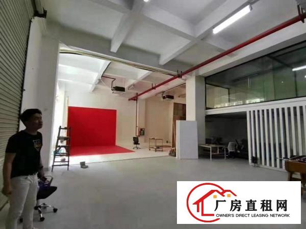 
		坂田民乐地铁站附近一楼580平精装修厂房出租
	