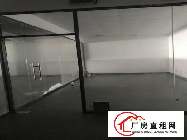 
		坂田华为基地一楼厂房590平方火爆招商
	