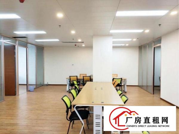 
		坂田汽车站天安云谷附近电商园100平200平租
	