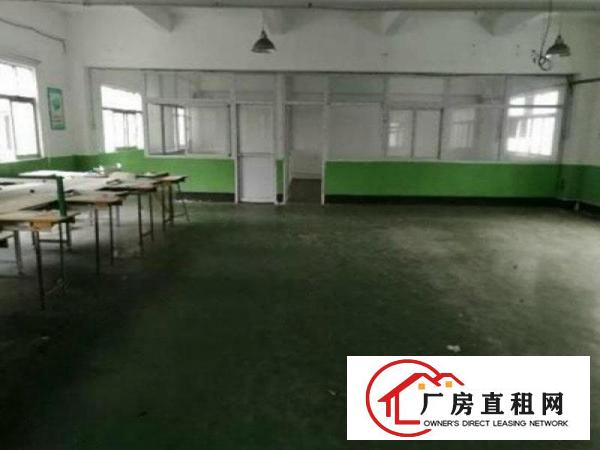 
		坪山大工业区花园式精装修3楼1587平无转让费招租
	
