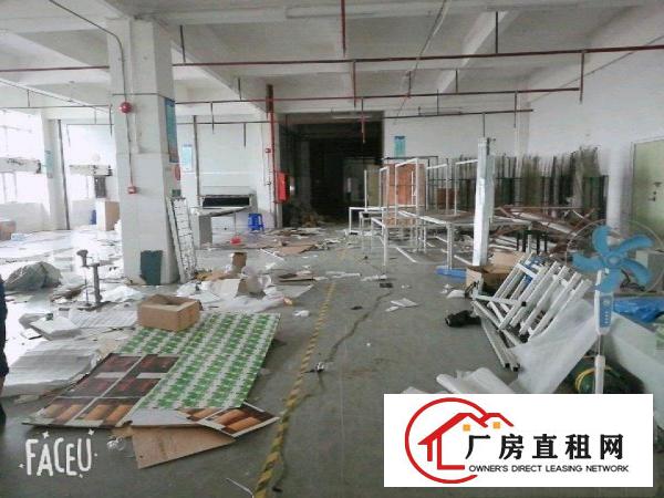 
		坪山大工业区新出3楼厂房1300平米18元租无转让
	