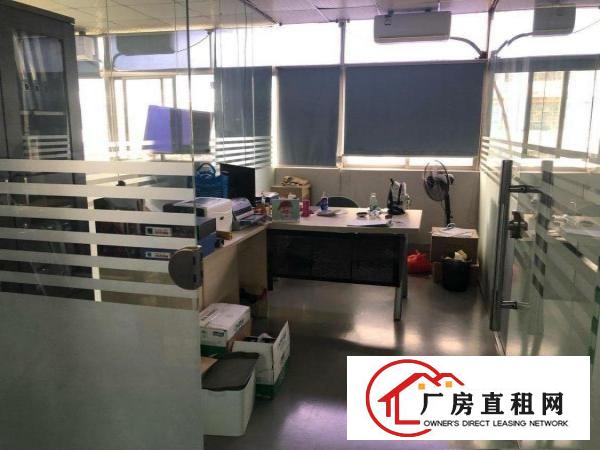 
		坪山精装修300平米，价格周边低，电商，贸易，小型生产
	