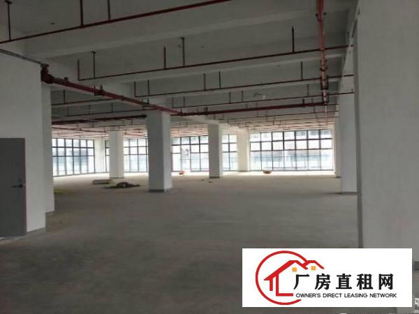 
		坪山大工业区一楼3200平方6米高厂房出租
	