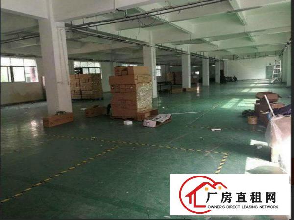 
		出租坪山新区三洋湖独院标准一楼900平方现成水电装修
	