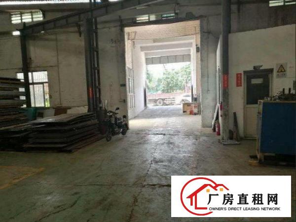 
		出租坪山新区坪山独院厂房950方厂房，带宿舍和办公室
	