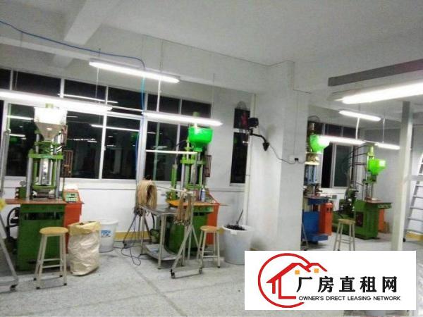 
		坪山新区三洋湖三楼一整层带装修450平方出租
	