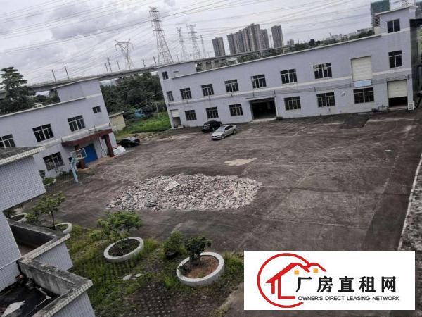 
		坪山沈海高速路口8300平独院厂房出租，空地4000平
	