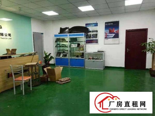 
		出租坪山新区坪山一楼450平方，有牛角，地坪漆
	