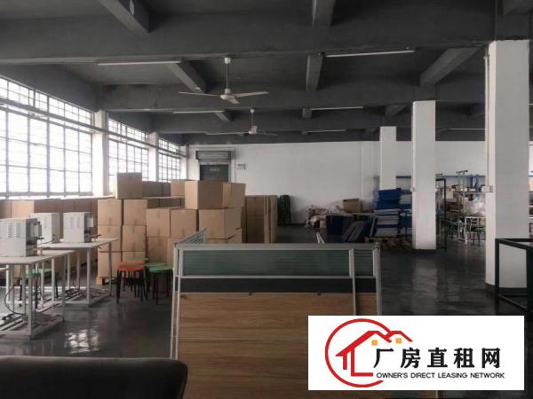 
		沙井新出楼上1200平方带精装修无转让费
	