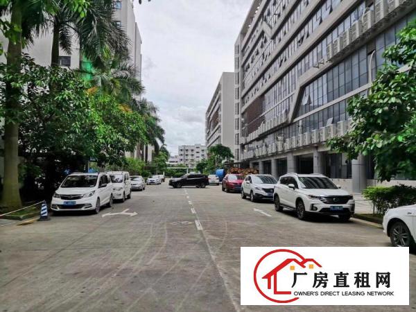 
		大工业区新出原房东单层3648平方红本喷淋厂房，合同13年
	