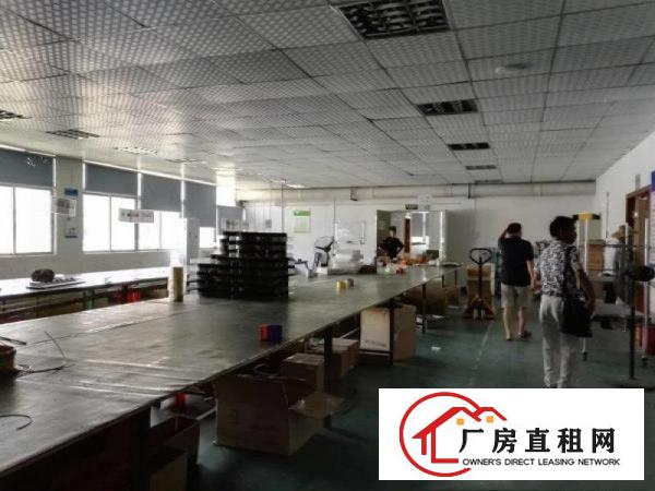
		坪山六联新出楼上450平米厂房出租送宿舍
	