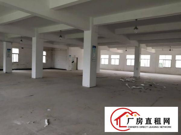 
		坪山三洋湖工业区2楼1100平带电梯消防可分租院内空地大
	