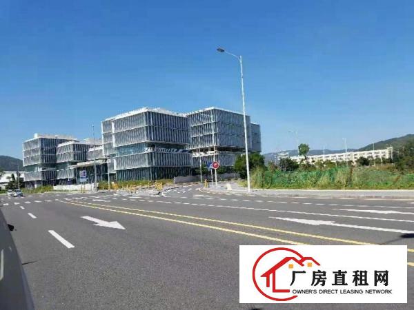 
		深圳坪山新出可做大型餐饮，展厅，卖场，4S店房源，位置超靓
	