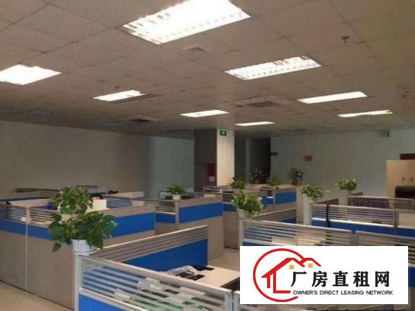 
		坪山比亚迪旁新出楼上2260平带装修原房东实量面积厂房出租
	