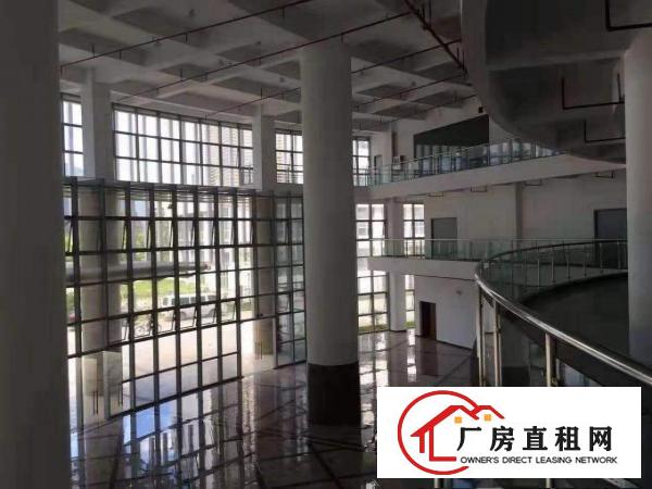 
		坪山大工业区美厂房楼上1400平米出租，带红本，带精装修
	