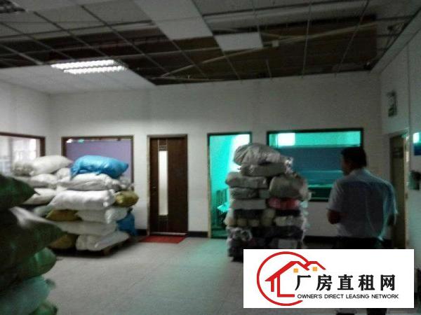
		坪山各镇各工业区楼上小面积厂房出租
	