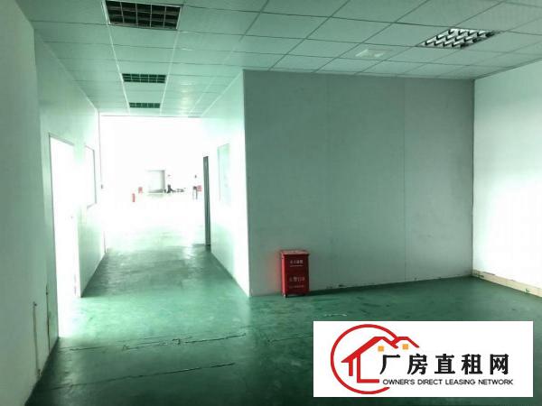 
		大工业区楼上新出厂房360平方带装修出租形象位置好
	