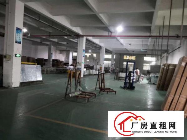 
		坪山大工业区原房东厂房一楼2000平方米带红本招租
	