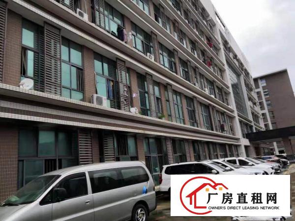 
		出租坪山新区坑梓新出原房东厂房平有红本带消防喷淋
	