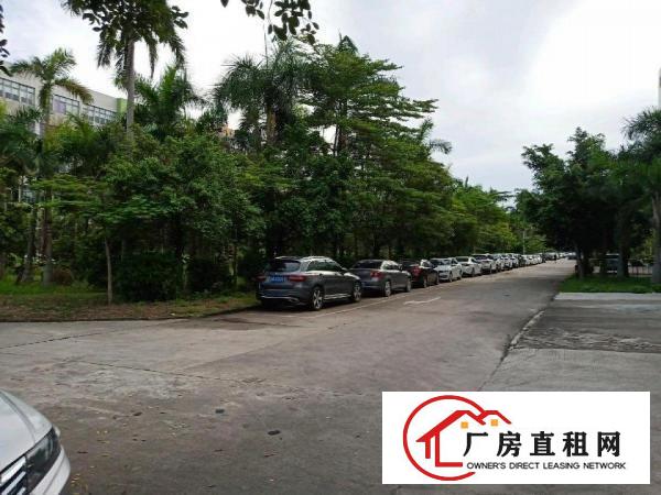
		多彩厂区出租/高速路口
	