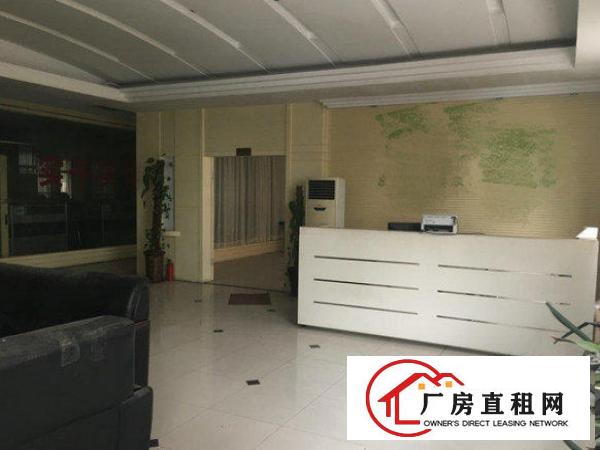 
		坪山深汕路标准厂房二楼820平招租，带办公室装修，有电梯
	