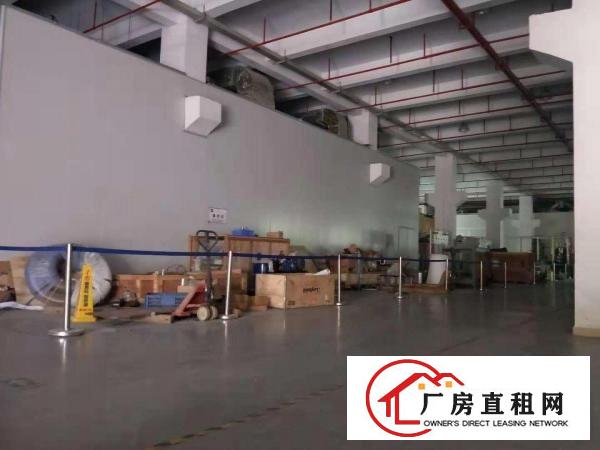 
		一手房东坪山工业园红本厂房一楼带牛角1900平米高度6.5
	