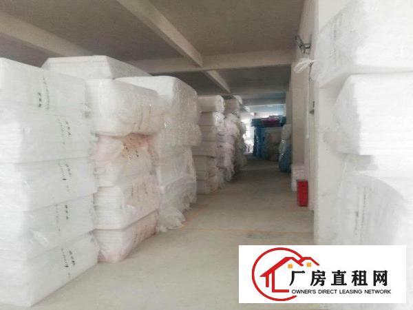 
		坑梓工业区标准一二楼，每层1800平米，可以分层租
	
