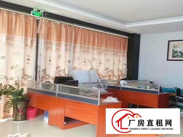 
		惠阳新墟楼上新出1350平方带精装修厂房出租
	