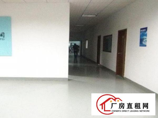 
		惠阳新墟原房东小独院形象漂亮价格美丽2380平可分租
	
