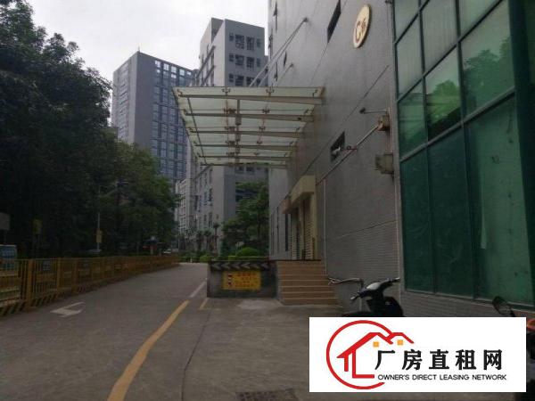 
		惠阳新墟一楼原房东1810平厂房可分租自带牛角
	