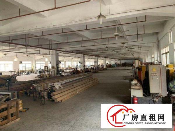 
		新墟原房东国道边上标准一楼厂房2000平米
	