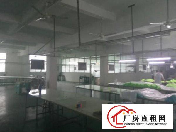 
		出租惠阳新墟厂房楼上1680方带办公
	