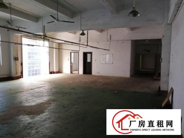 
		出租惠阳镇隆二楼800平方带装修厂房
	