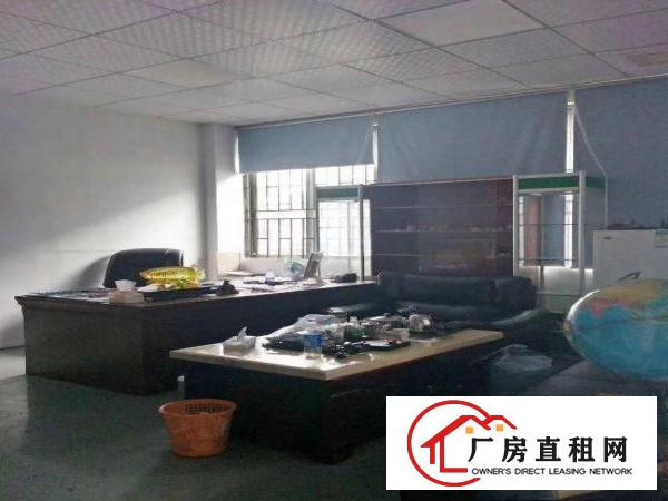 
		出租惠阳镇隆一楼带免费行车450平精装修重工业厂房
	