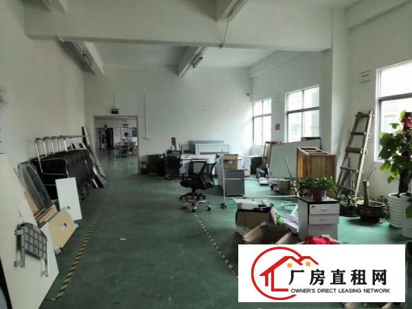 
		惠阳秋长原房东带精装修厂房实际面积1300平出租
	